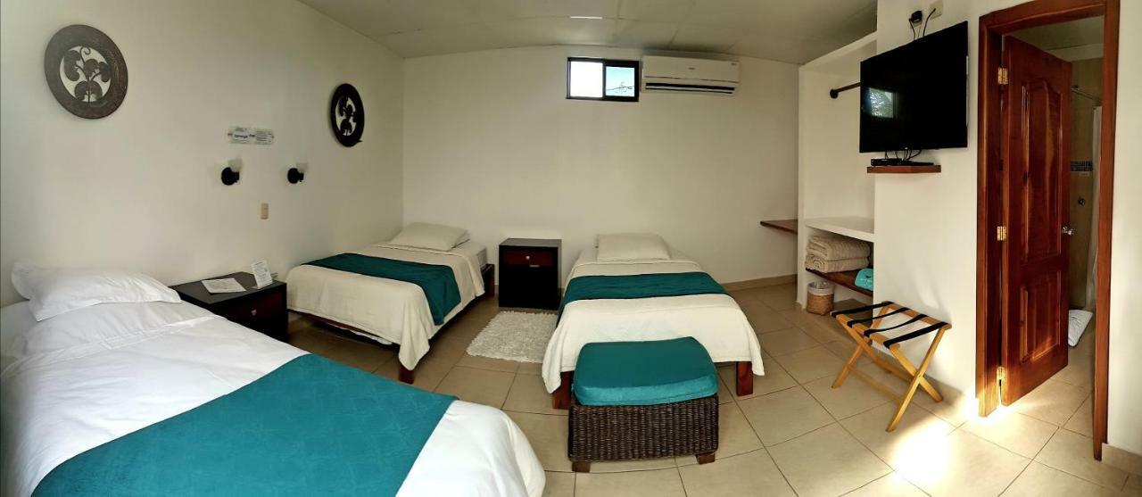 Isamar Hotel Puerto Villamil Luaran gambar